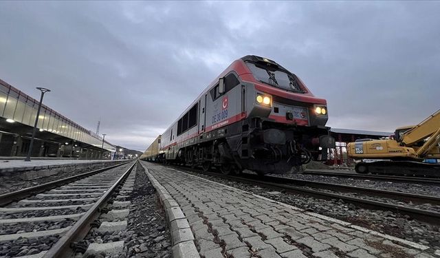 Kars Asya ile Avrupa’yı demiryoluyla birbirine bağlıyor