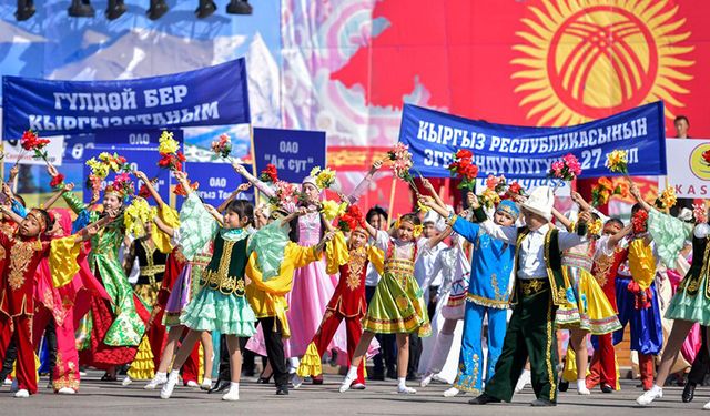 Kırgızistan'da Bağımsızlık Günü kutlaması