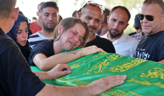 Tek teker aşk ’tek’ bıraktı, genç kadının feryatları yürekleri yaktı