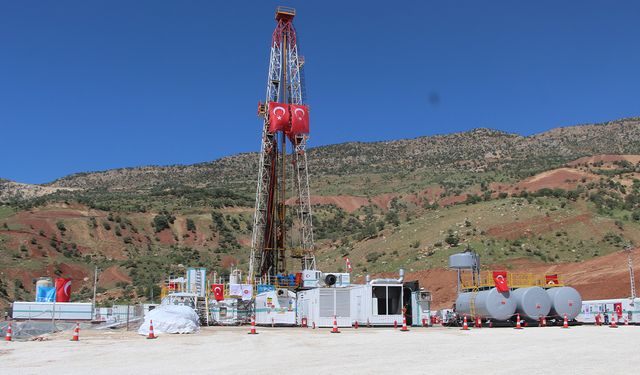 Temmuz’da toplam petrol üretimi 4 milyon varil