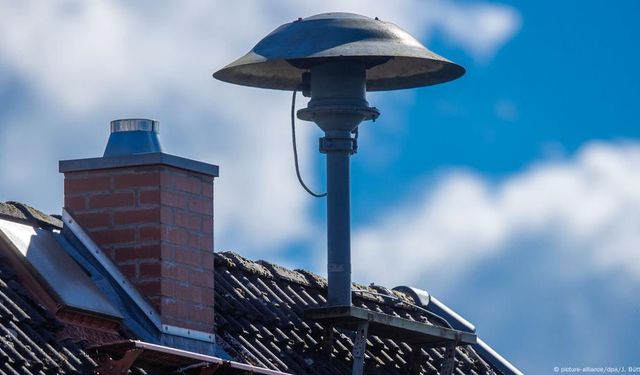 Almanya’da acil durum tatbikatı: Uyarı sirenleri çaldı, cep telefonlarına mesaj gönderildi