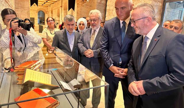 Bakan Ersoy: "Yazma eserler TÜYEK çatısı altında toplanmalı"
