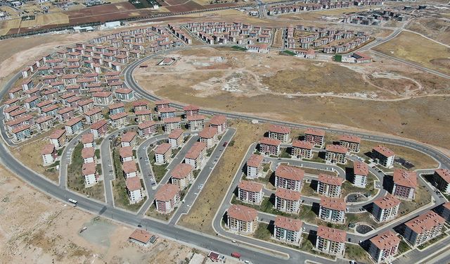 Bir şehir adeta baştan kuruldu: Elazığ’da 36 bin konut depremzedelere teslim edildi