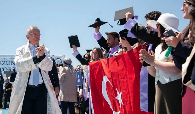 EBYÜ, akademik yayın performansıyla Türkiye’de ilk 4’e girdi