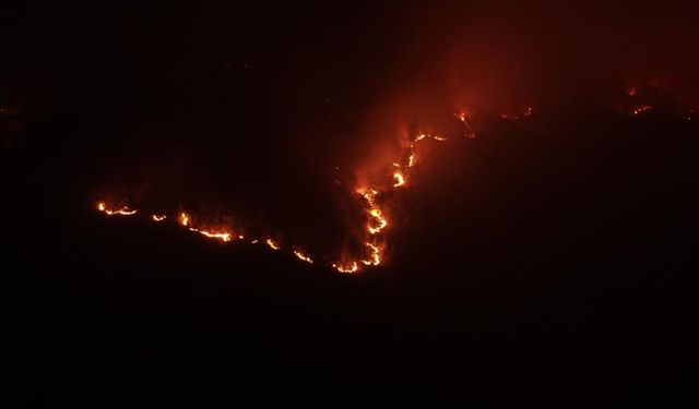 Kastamonu’da orman yangınıyla mücadele sürüyor: Tahliye edilen köy sayısı 9’a yükseldi