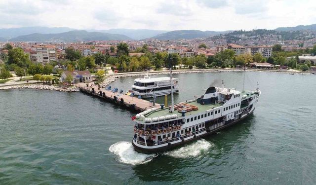 Vapur seferleri kış tarifesine geçiyor: Ücretler yarıya indi, seferler arttı