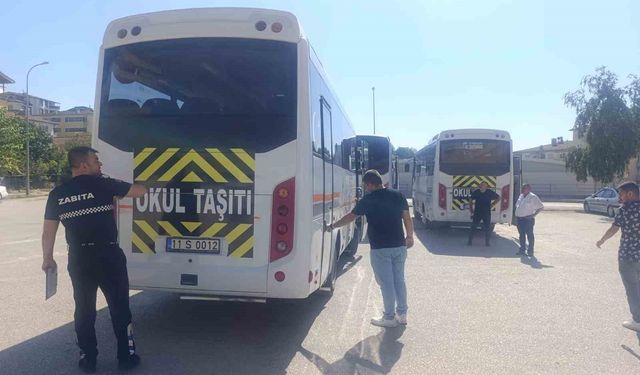 Zabıta Müdürlüğü ekipleri okul servislerini denetledi