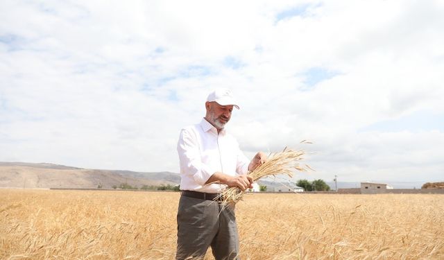 Başkan Çolakbayrakdar: "Yerelden Türkiye’ye model olacak işler yapıyoruz"