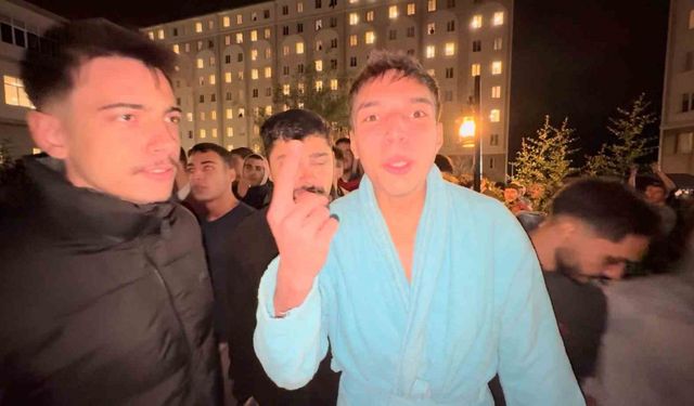 Duş alamayan öğrenciler Edirne Belediyesi’ni protesto etti