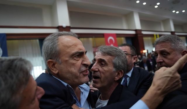 Fenerbahçe Yüksek Divan Kurulu Toplantısı’nda gerginlik