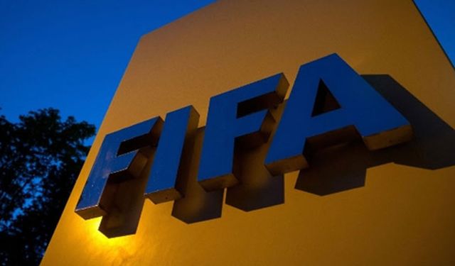 FIFA’dan, Sivasspor’a 3 dönem transfer yasağı!