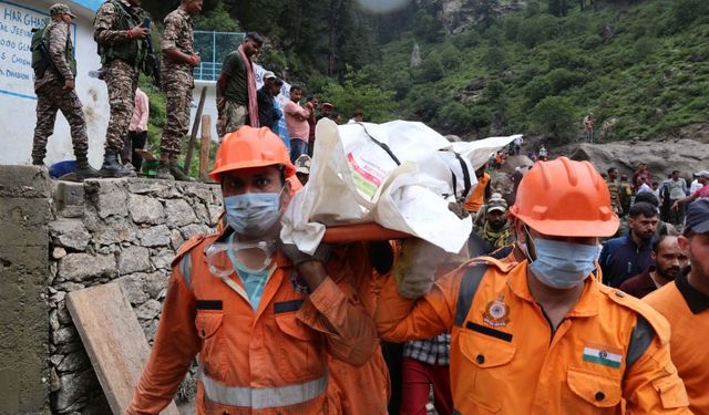 Hindistan’ı Vuran Sel Felaketi: Can Kaybı 18’e Yükseldi
