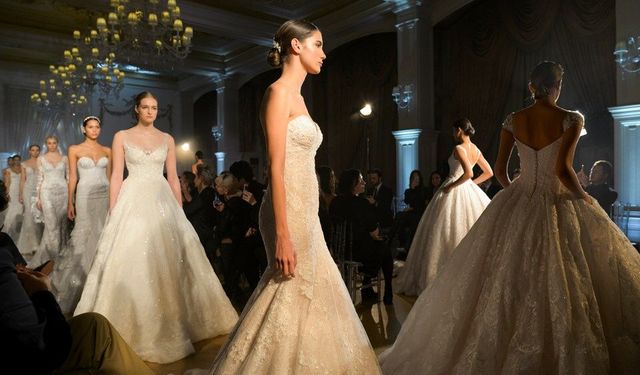Gelinlik Devi Veda Etti: Oleg Cassini Türkiye’den Çekildi!