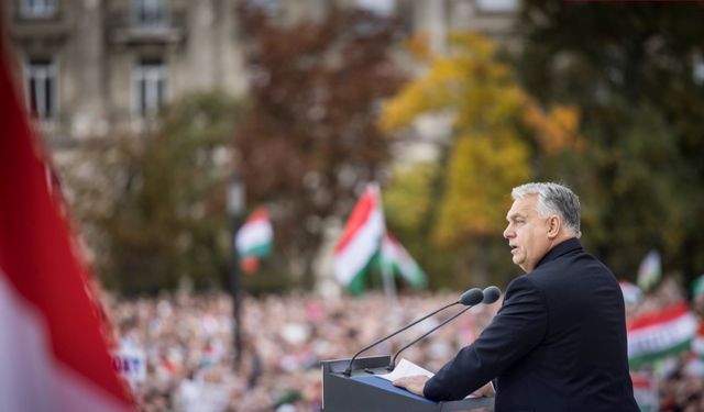 Orban: "Brüksel, ABD Başkanının barış misyonuna engel olmasaydı savaş çoktan bitmiş olurdu"