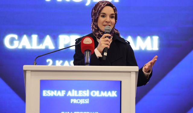 Bakan Göktaş "Esnaf Ailesi Olmak" projesinin galasına katıldı