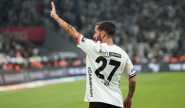 Beşiktaş: "Rafa Silva, ailesi ve menajeriyle görüşmek üzere 15 Kasım’a kadar izin istedi"