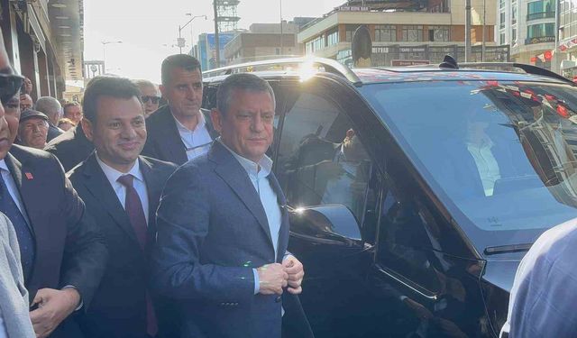 CHP Genel Başkanı Özel Gaziantep’te partililerle bir araya geldi