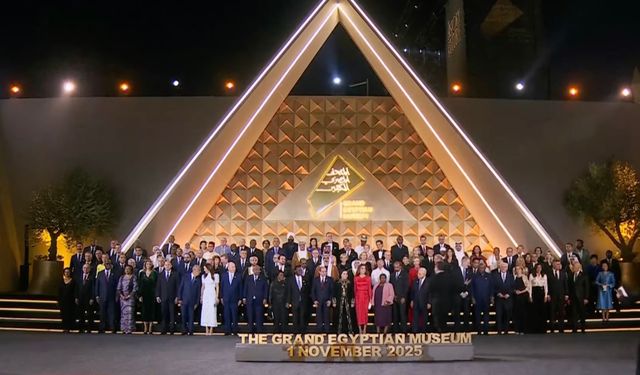 Mısır’da Tarihi Açılış: “Dördüncü Piramit” Büyük Mısır Müzesi Ziyarete Açıldı