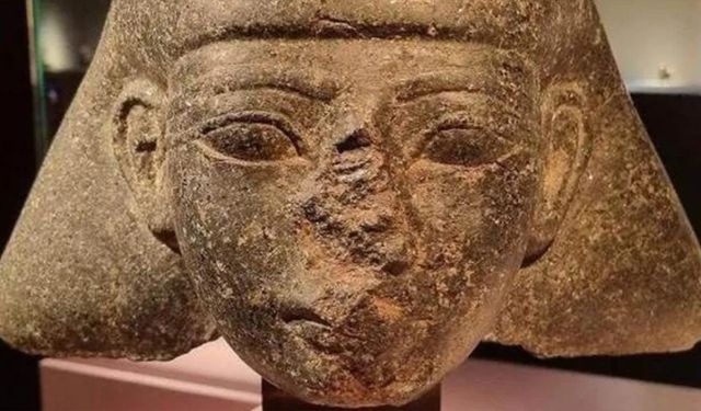 Hollanda, çalınan 3 bin 500 yıllık antik heykeli Mısır'a iade ediyor