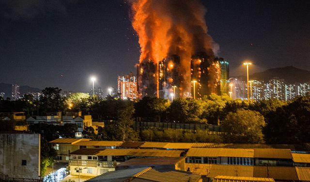 Hong Kong'daki yangın faciasında can kaybı 36'ya yükseldi