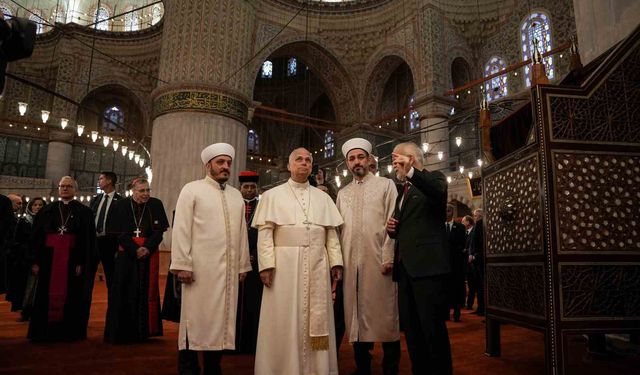 Papa 14. Leo, Sultanahmet Camii’ni hayranlıkla inceledi, Sultanahmet Cami müezzini Musa Aşgın Tunca o anları anlattı