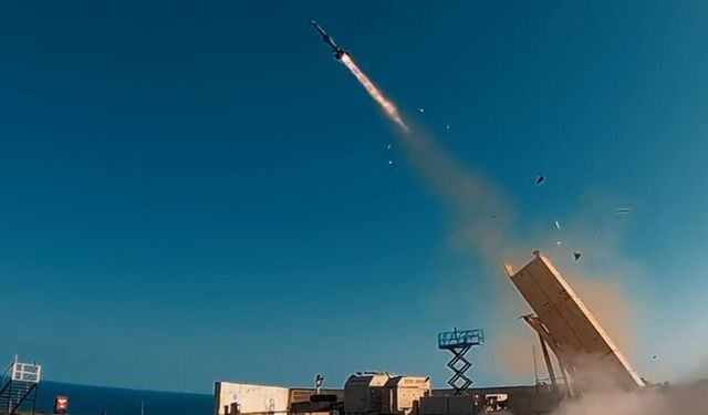 SİPER 1’den tarihi başarı: Otonom batarya atışı hedefi tam isabetle vurdu