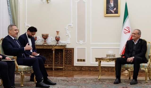 Dışişleri Bakanı Fidan, İran Cumhurbaşkanı Pezeşkiyan ile görüştü