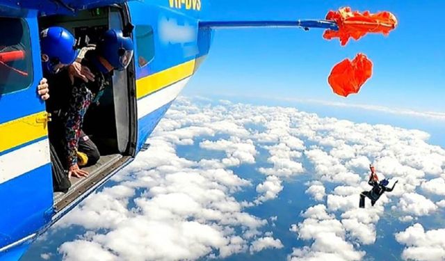 Film gibi olay: Yedek paraşütü uçağın kuyruğuna takıldı, 4 bin 600 metre yükseklikte asılı kaldı