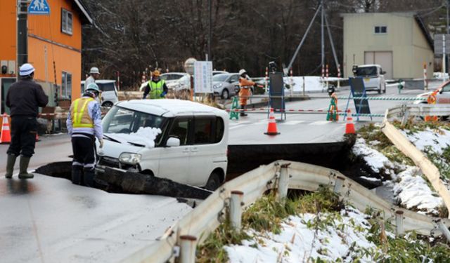 Japonya'yı vuran 7,5 büyüklüğündeki depremde en az 30 kişi yaralandı