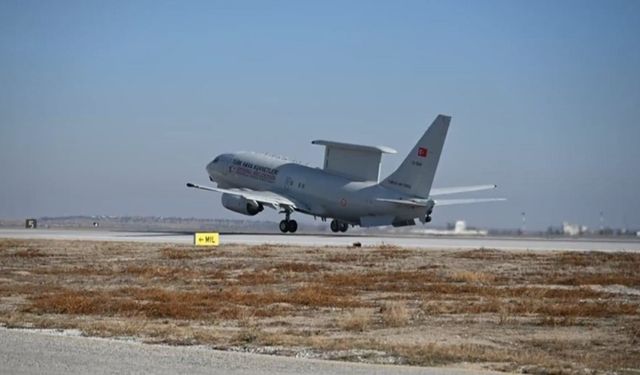Karadeniz semalarında Türk Hava Kuvvetlerinden eğitim uçuşu