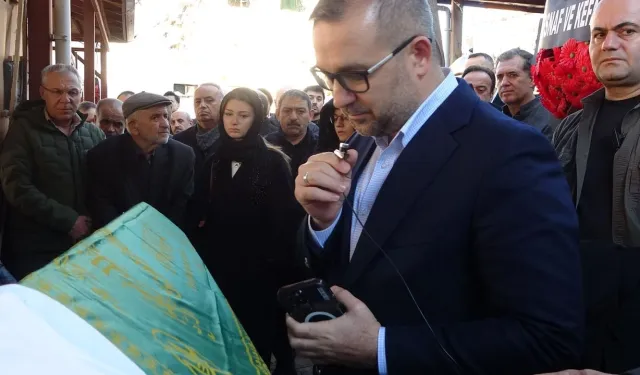 TCMB Başkanı Fatih Karahan’ın Annesi Uşak’ta Son Yolculuğuna Uğurlandı