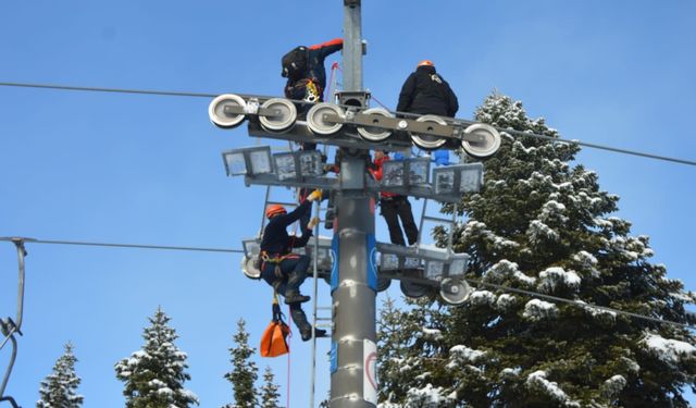Uludağ’daki tatbikat gerçeği aratmadı