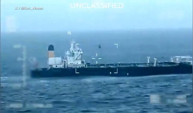 ABD, Karayipler’de bir petrol tankerine daha el koydu