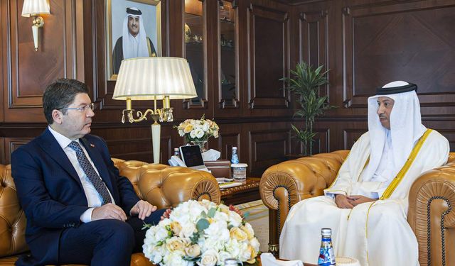 Adalet Bakanı Tunç, Katar Başsavcısı ve Yüksek Yargı Başkanıyla bir araya geldi