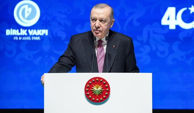 Cumhurbaşkanı Erdoğan: "Muhalefet bir avuç rant şebekesinin gündemine hapsoldu''
