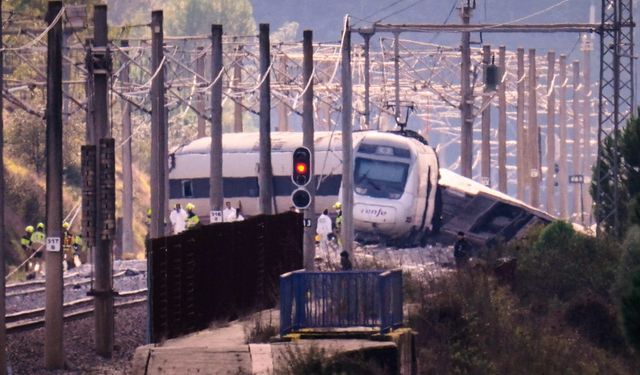 İspanya’daki tren kazasında can kaybı 39’a yükseldi