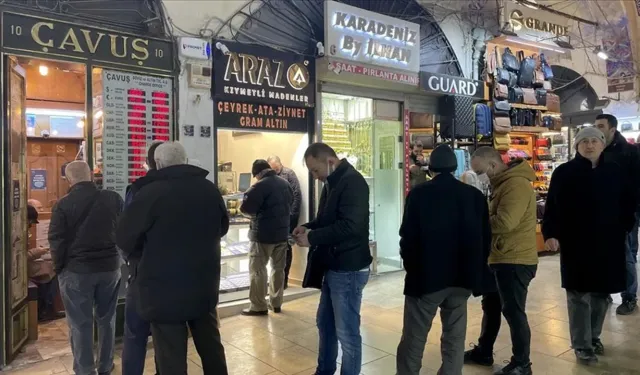 İstanbul Kapalıçarşı'da serbest piyasada döviz fiyatları