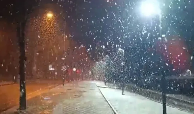 İstanbul Silivri ve Çatalca’da kar yağışı başladı