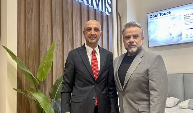 Bülent Serttaş, Armis Standında Hayranlarıyla Buluştu