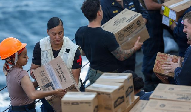 CENTCOM'dan ABD gemilerine ikmal paylaşımı