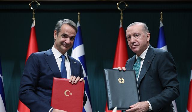 Cumhurbaşkanı Erdoğan: "(Yunanistan) Mevcut meseleler çetrefil olmakla birlikte uluslararası hukuk temelinde çözümsüzde