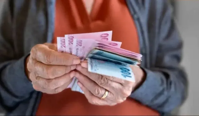 Emeklilerin Bayram İkramiyesi 2 Mart’ta Meclis Gündeminde