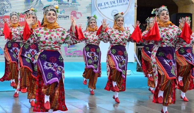 Çorum’da 3. Puduhepa Kadın Kültür Festivali başladı