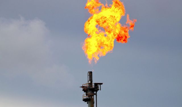 Katar, İran saldırıları sonrası doğal gaz üretimini askıya aldı