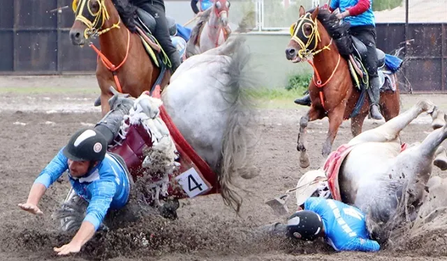 Cirit müsabakasında feci kaza: 1 sporcu ağır yaralı, at telef oldu