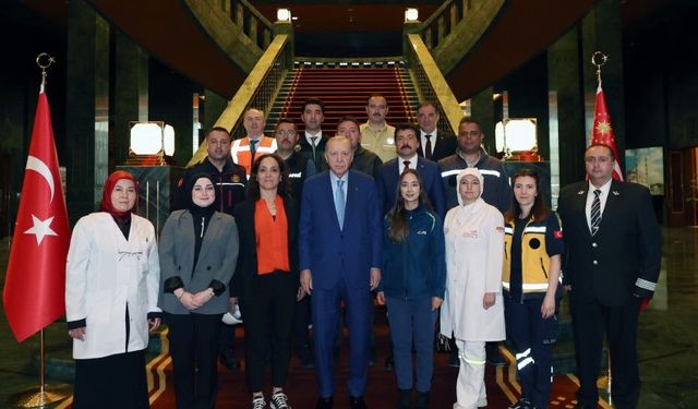 POLİTİKA
