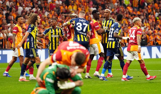 Galatasaray Şampiyon Gibi Oynadı Puan Farkı 7'ye Çıktı!