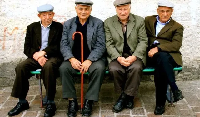 Türkiye yaşlanıyor: 65 yaş üstü için aşılar hayati önem taşıyor