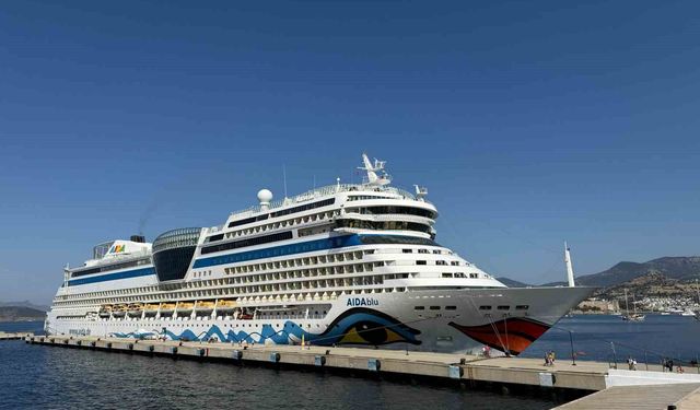 Bodrum’a kruvaziyer ile 2 bin 377 turist geldi