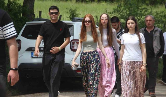 Çanakkale’de o sokaktan geçenler hayatının aşkını buluyor